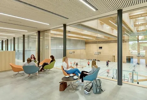 Espace détente et étude sur un campus